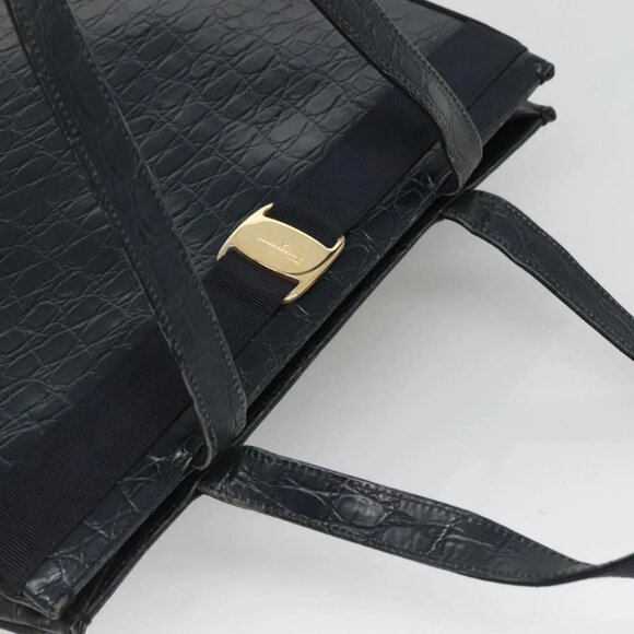 Salvatore Ferragamo Shoulder Bag Leather Navy Gold Auth - Picture 9 of 16